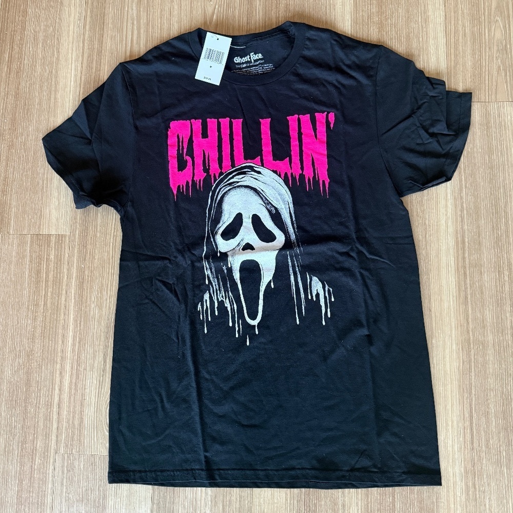 Ghost Face “Chillin” Graphic Tee | Size M - Picture 1 of 2